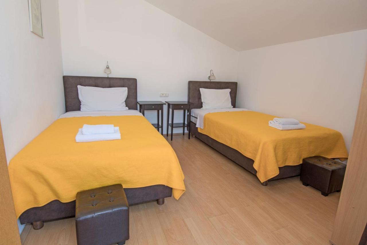 Bed & Breakfast Anita Medulin Exterior foto