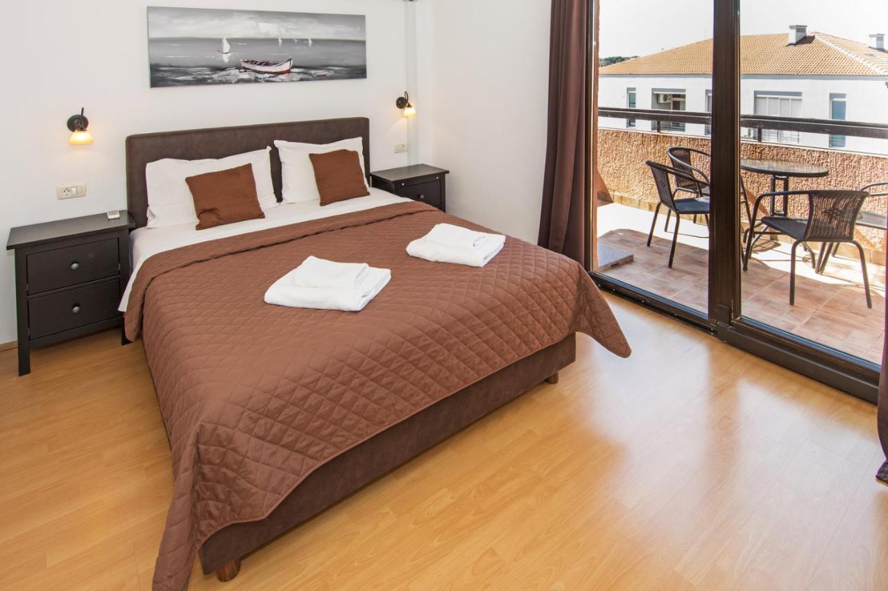 Bed & Breakfast Anita Medulin Exterior foto